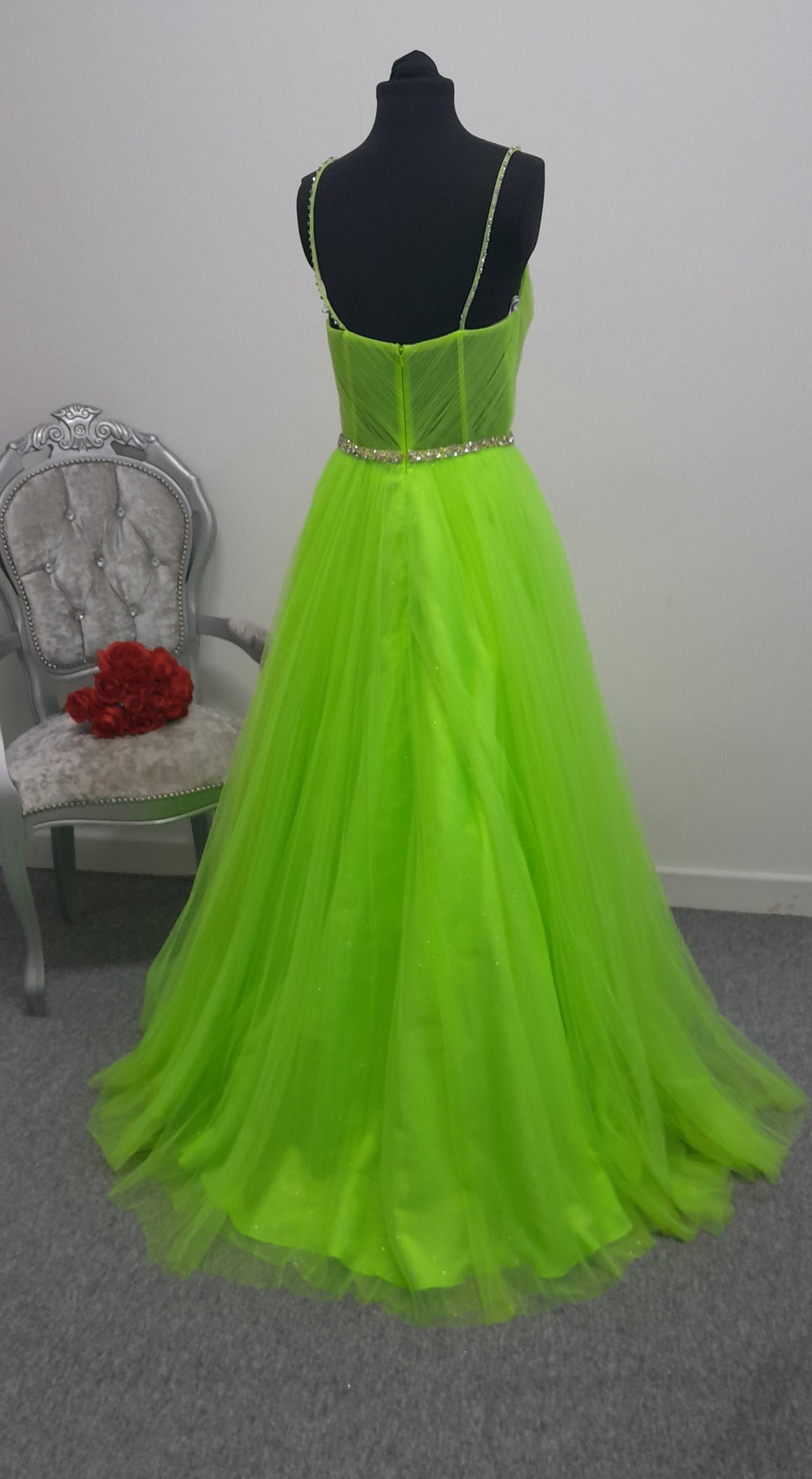 Vibrant Neon Green Tulle Evening & Prom Dress – Size 10 (Fits Like Size 8)