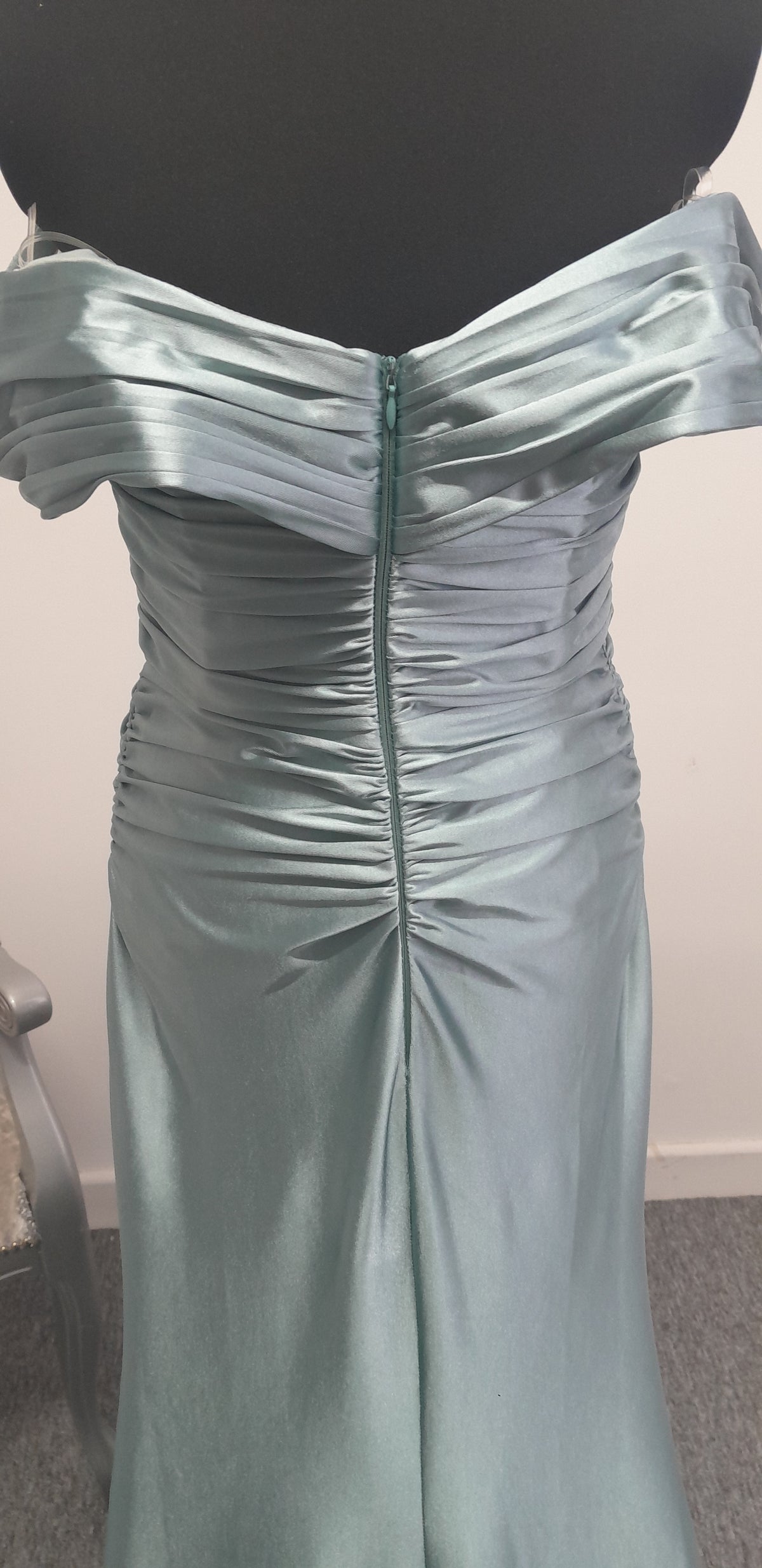 Stunning Metallic Off-Shoulder Evening & Prom Dress – Size UK 10