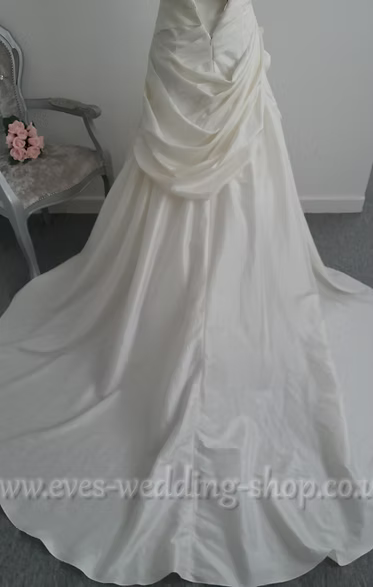 Veromia ivory wedding dress UK 12