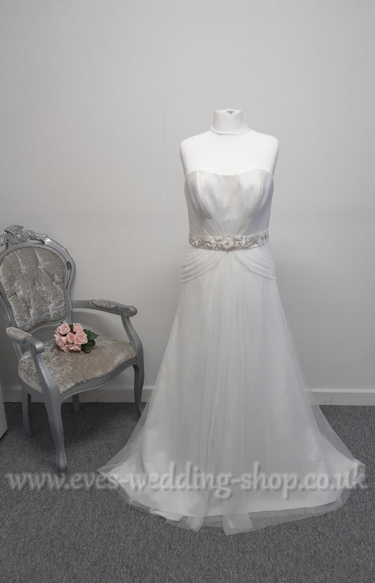 Alfred Angelo ivory wedding dress UK 16