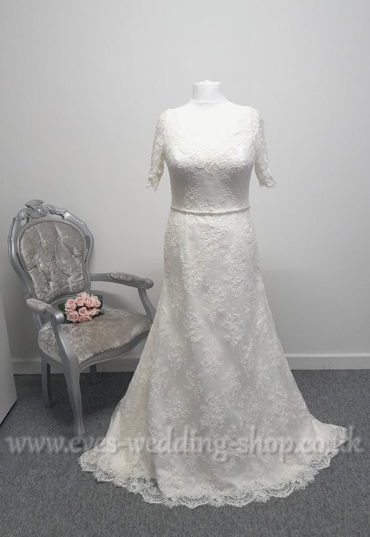 White Rose Graceful WP387 lace warm ivory wedding dress UK 18