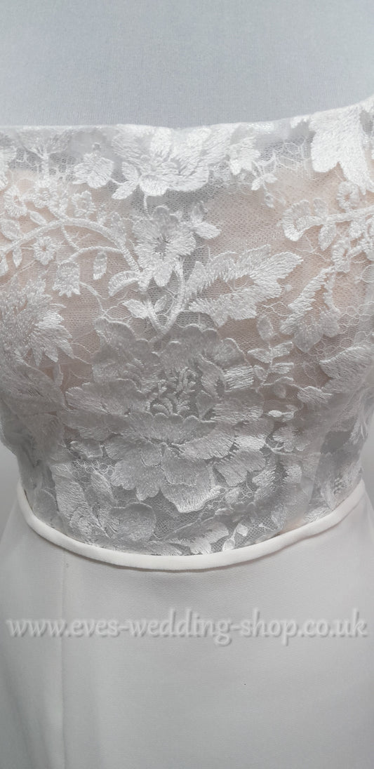 Beautiful ivory crepe wedding dress with straps and slit UK 12