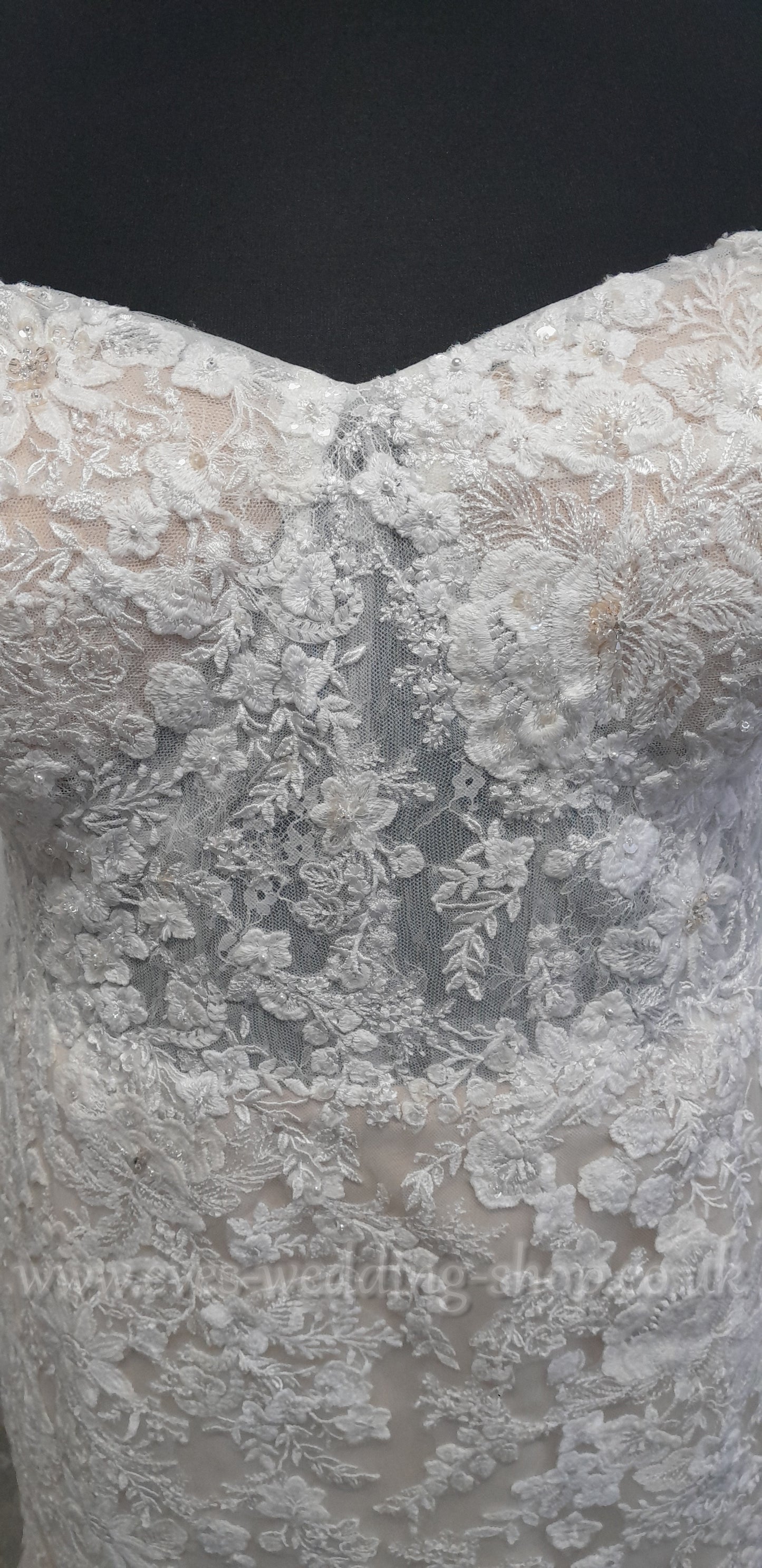 David's Bridal ivory/champagne wedding dress US 22, UK 24