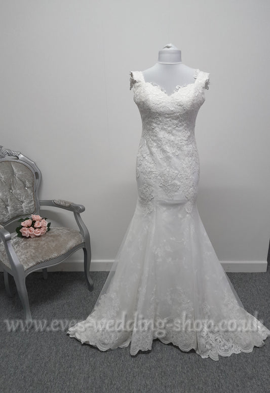 Victoria Kay ivory lace wedding dress with straps UK 12
