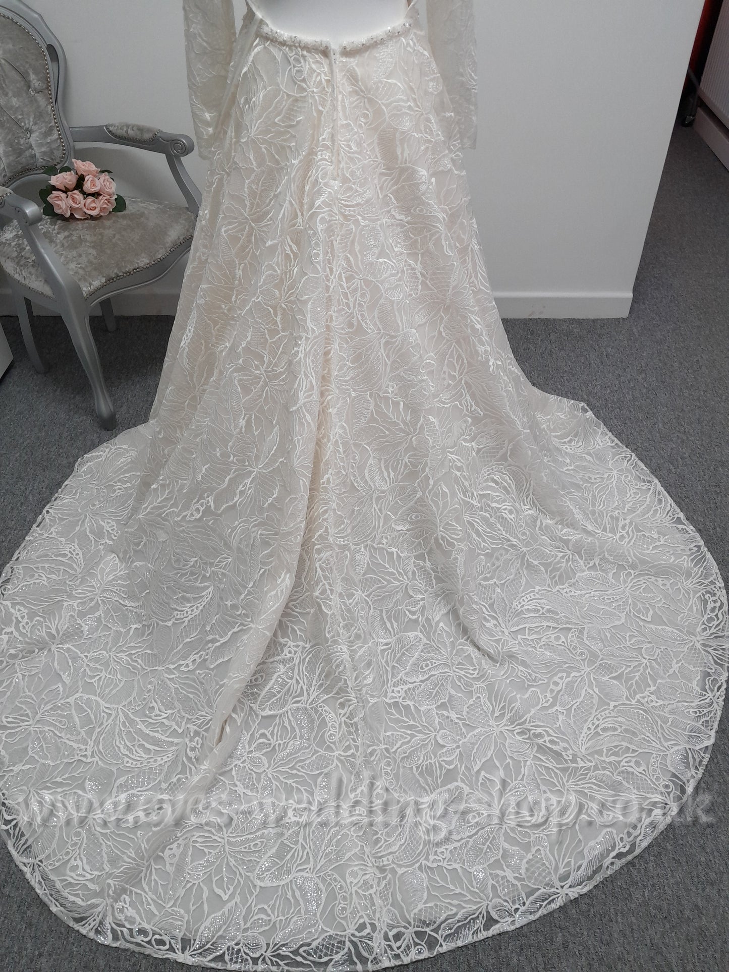 Lou Lou bridal warm ivory leaf embroidery wedding dress with sleeves UK 16