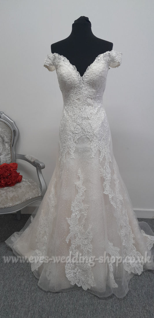 Maggie Sottero warm ivory off shoulder wedding dress UK 12