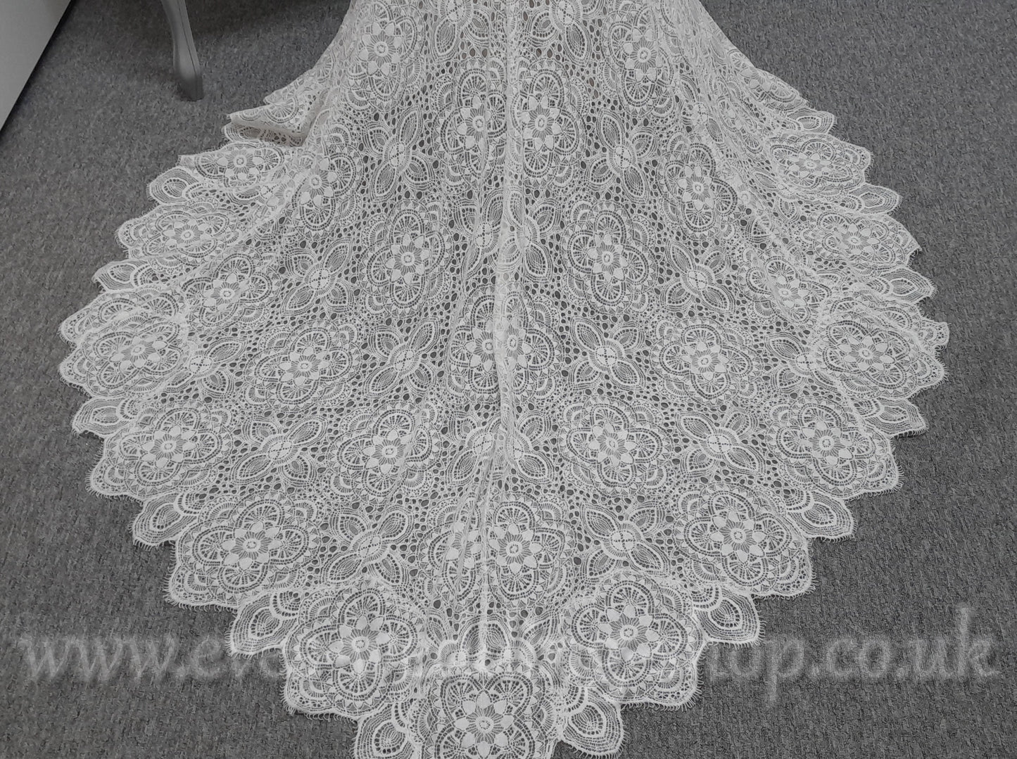 Wilderly bride ''Adelaide'' ivory champagne wedding dress UK 8