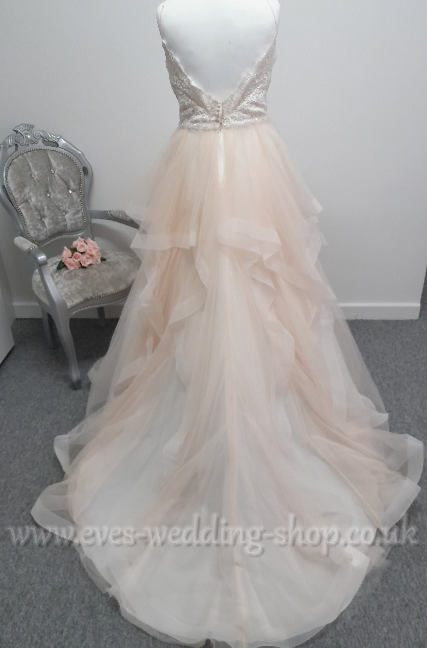 Beautiful bridal pink / ivory handkerchief style wedding dress UK 16