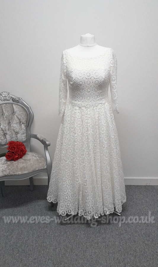 Lou Lou Bridal ankle length crochet wedding dress UK 16