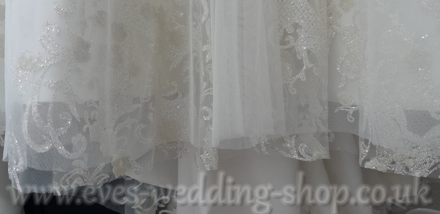 White Rose off shoulder glitter tulle wedding dress UK 20