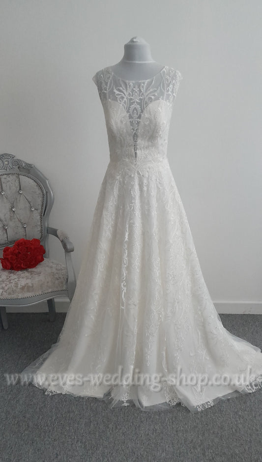 White Rose Ivory A line wedding dress UK 14