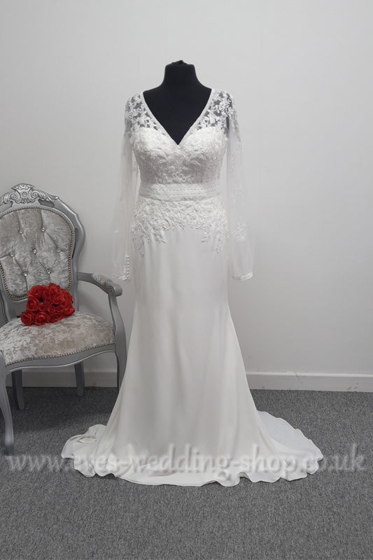 Rebecca Ingram crepe ivory wedding dress with sleeves UK 16