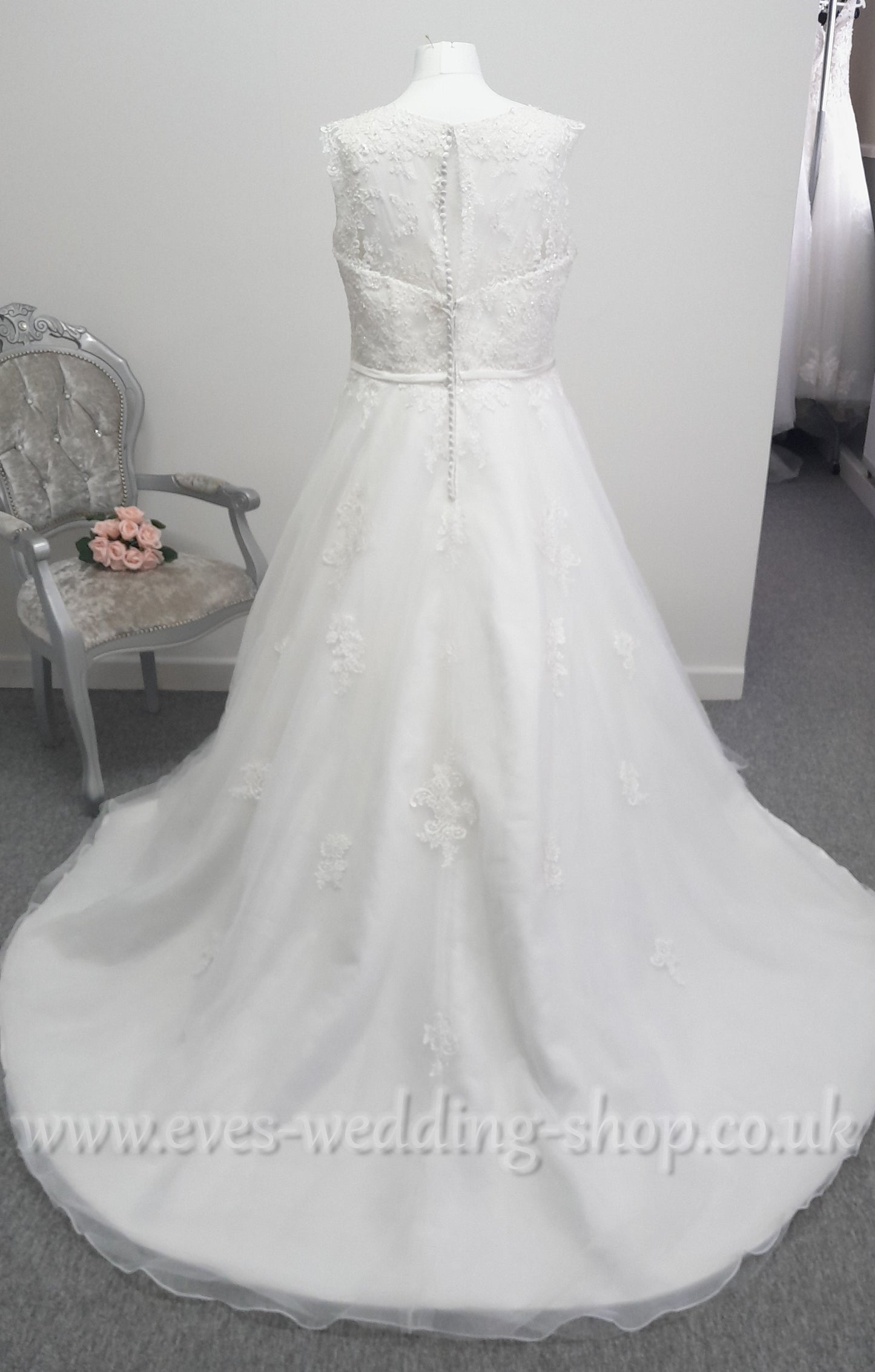 Eternity bride D5633 ivory wedding dress UK 24