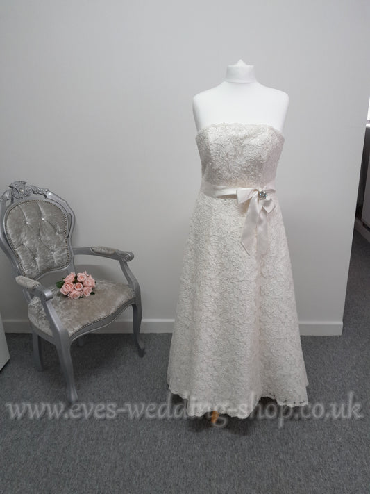 Rosetta Nicollini 'Naomi' ivory lace ankle length wedding dress UK 16/18