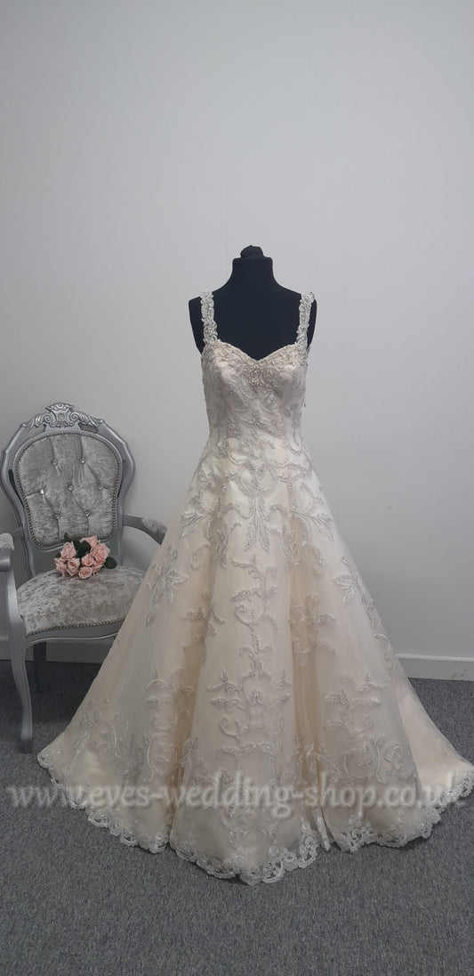 Christine Dando vanilla colour wedding dress UK 12