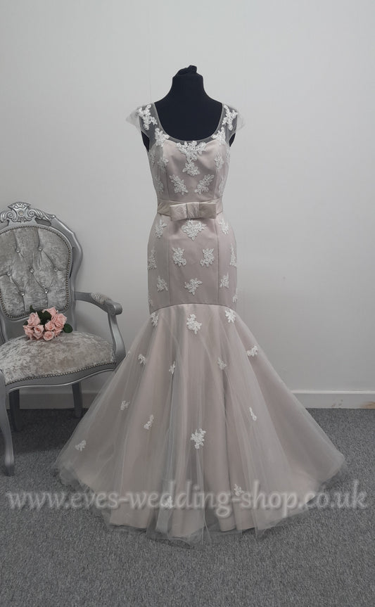 Lou Lou bridal grey wedding dress with bow UK 10