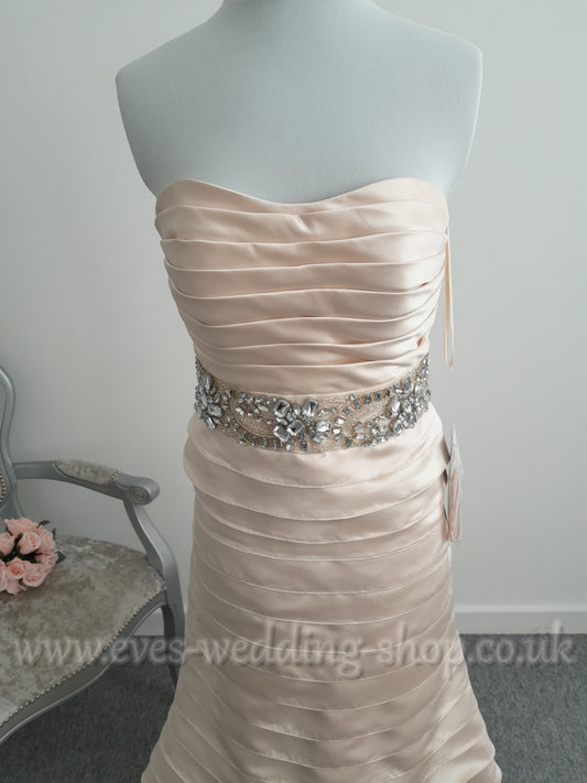 Beautiful gold Jovani prom dress Us 6 / UK size 10