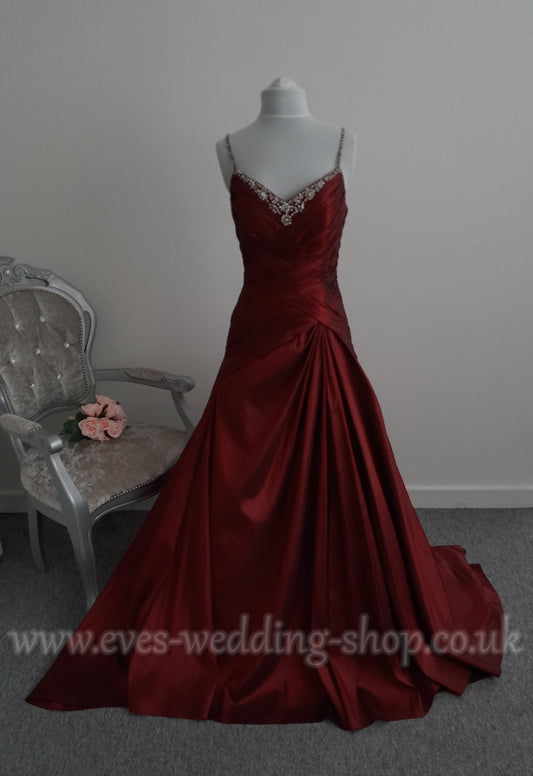 Veromia wine color wedding dress UK 12