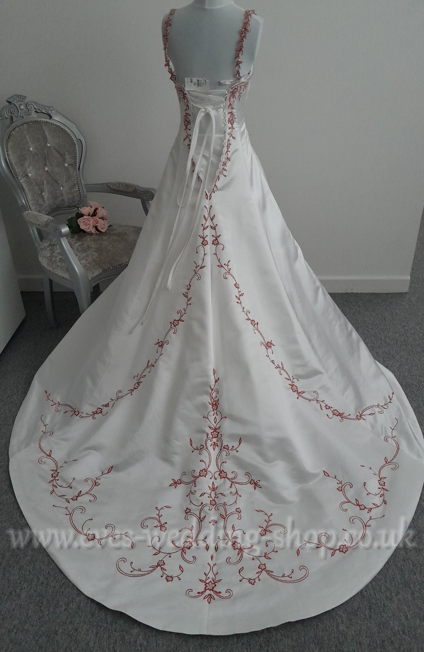 Alfred Angelo 1825 ivory/cherry wedding dress UK 8/10