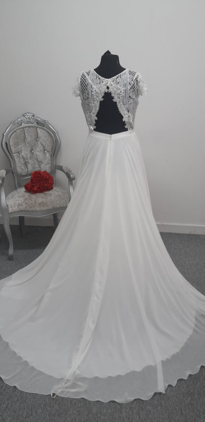 Bianco Evento chiffon wedding dress EU size 44, UK 14