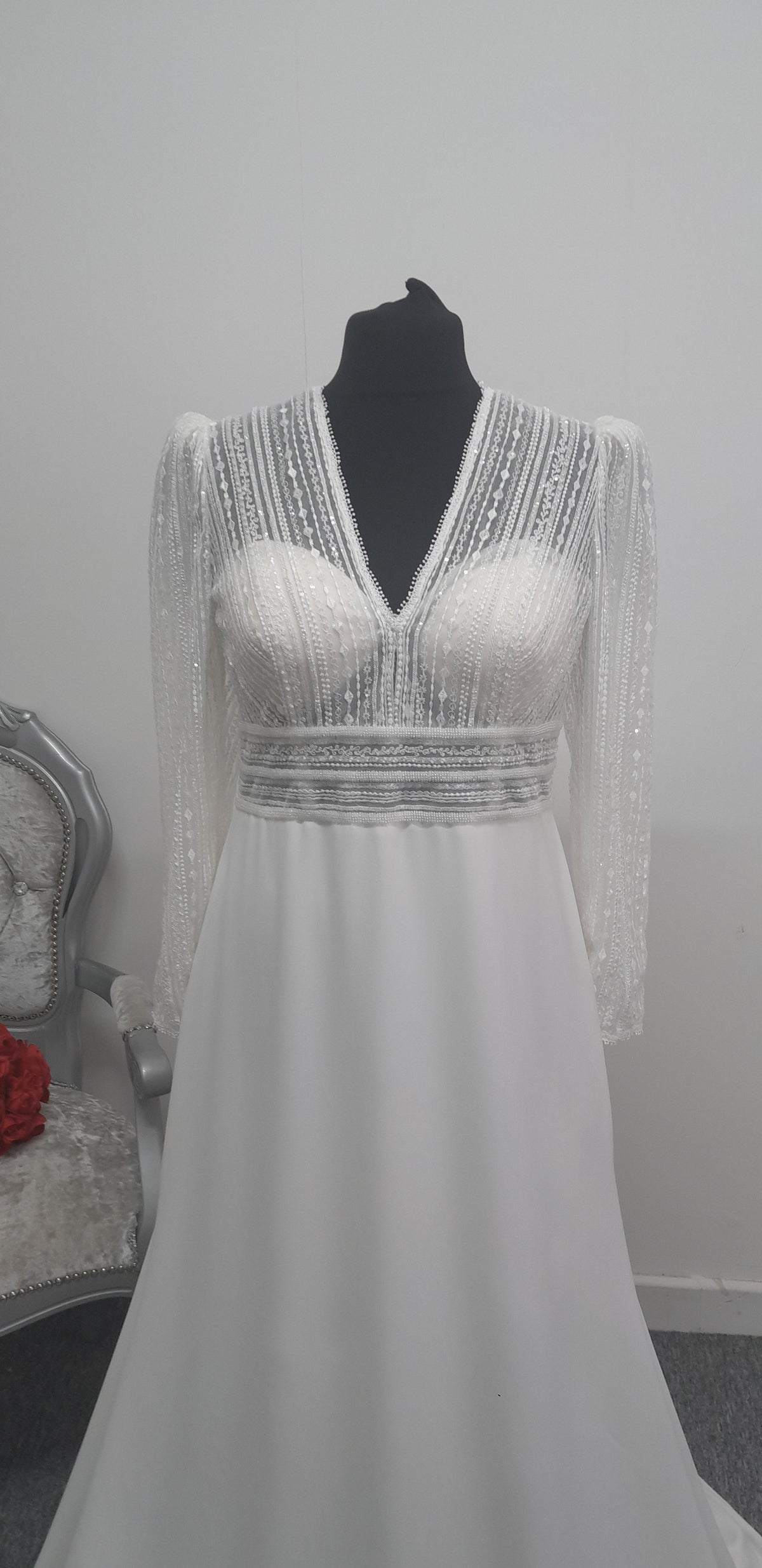 Ivory crepe wedding dress with sleeves UK 20