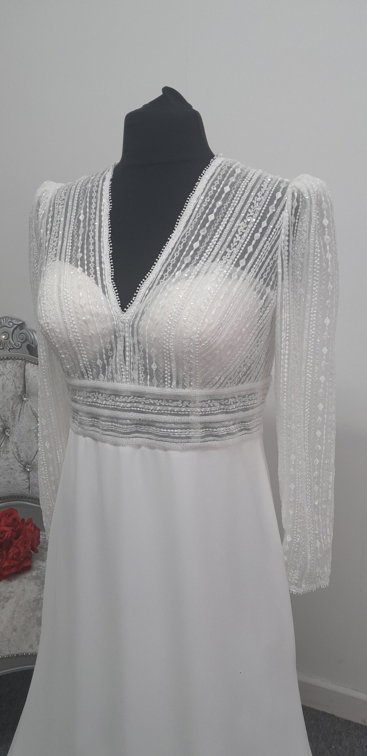 Ivory crepe wedding dress with sleeves UK 20
