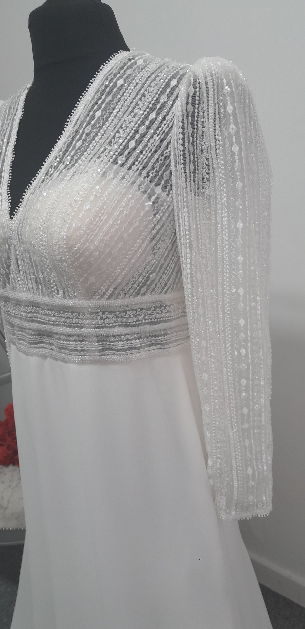 Ivory crepe wedding dress with sleeves UK 20