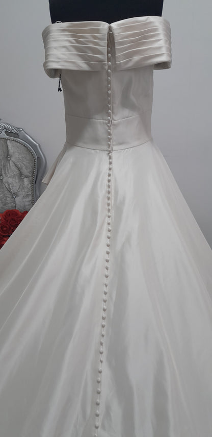 Ronald Joyce 69904 off shoulder wedding dress UK 14