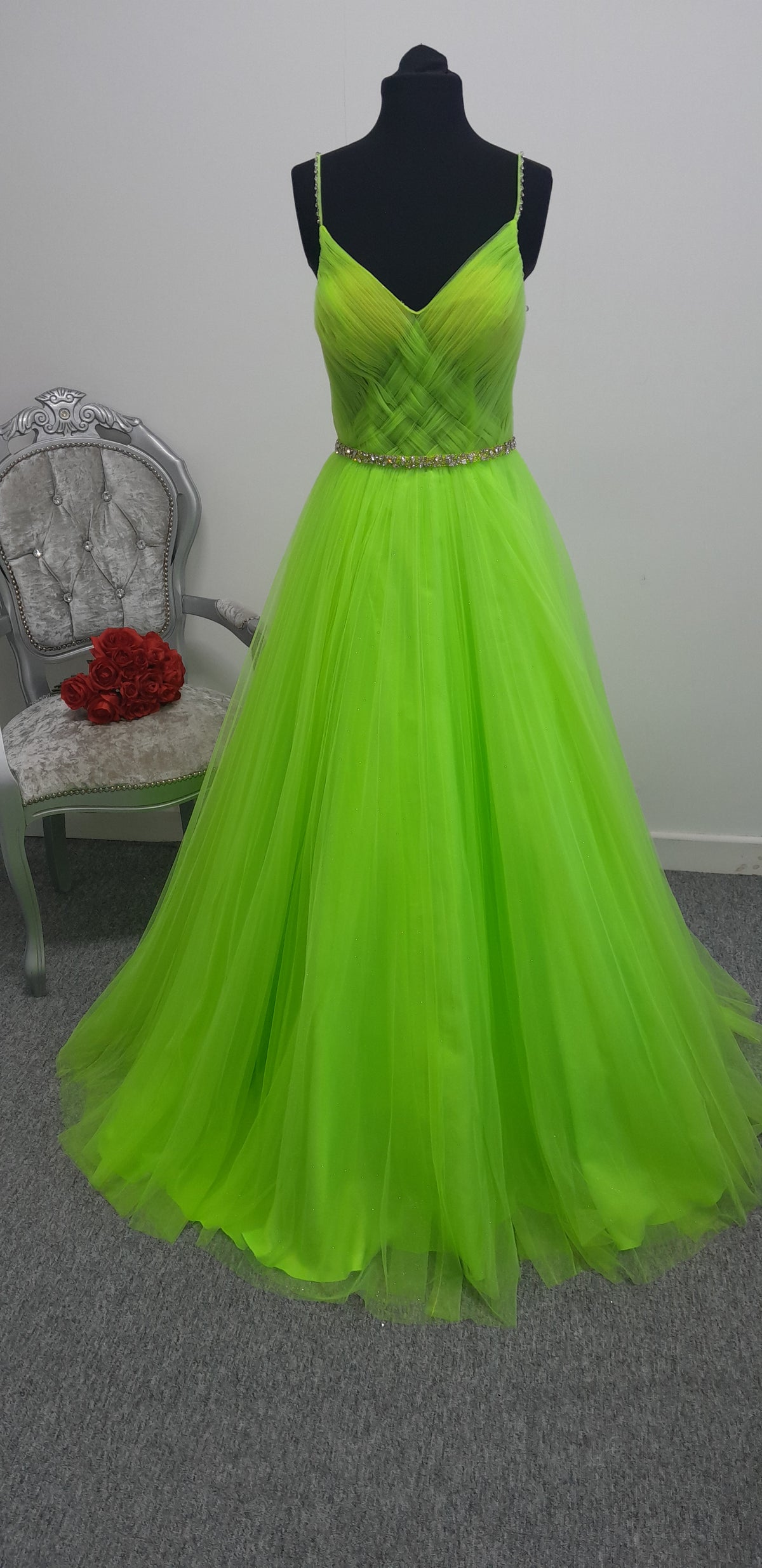 Vibrant Neon Green Tulle Evening & Prom Dress – Size 10 (Fits Like Size 8)