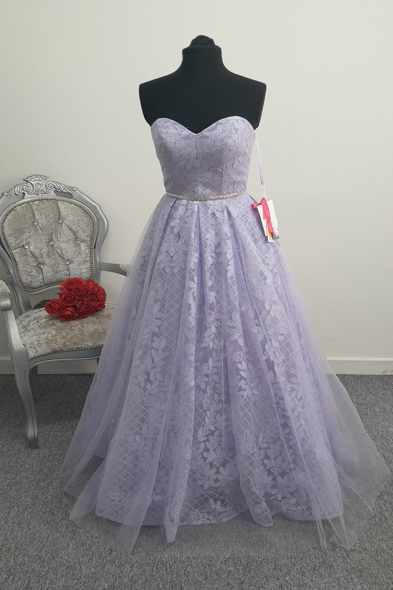 Stunning Lilac Lace Evening & Prom Dress – Size UK 8