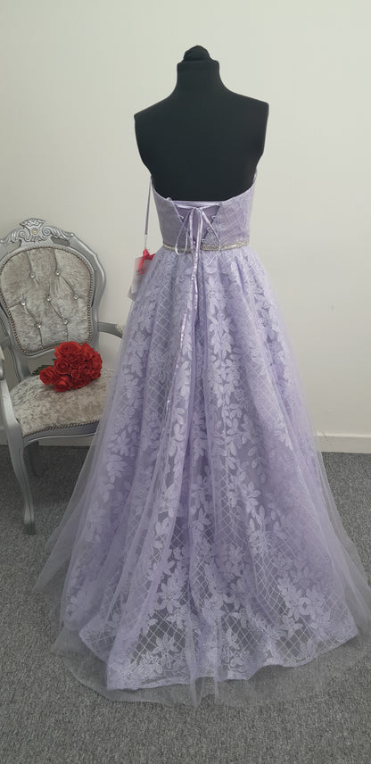 Stunning Lilac Lace Evening & Prom Dress – Size UK 8