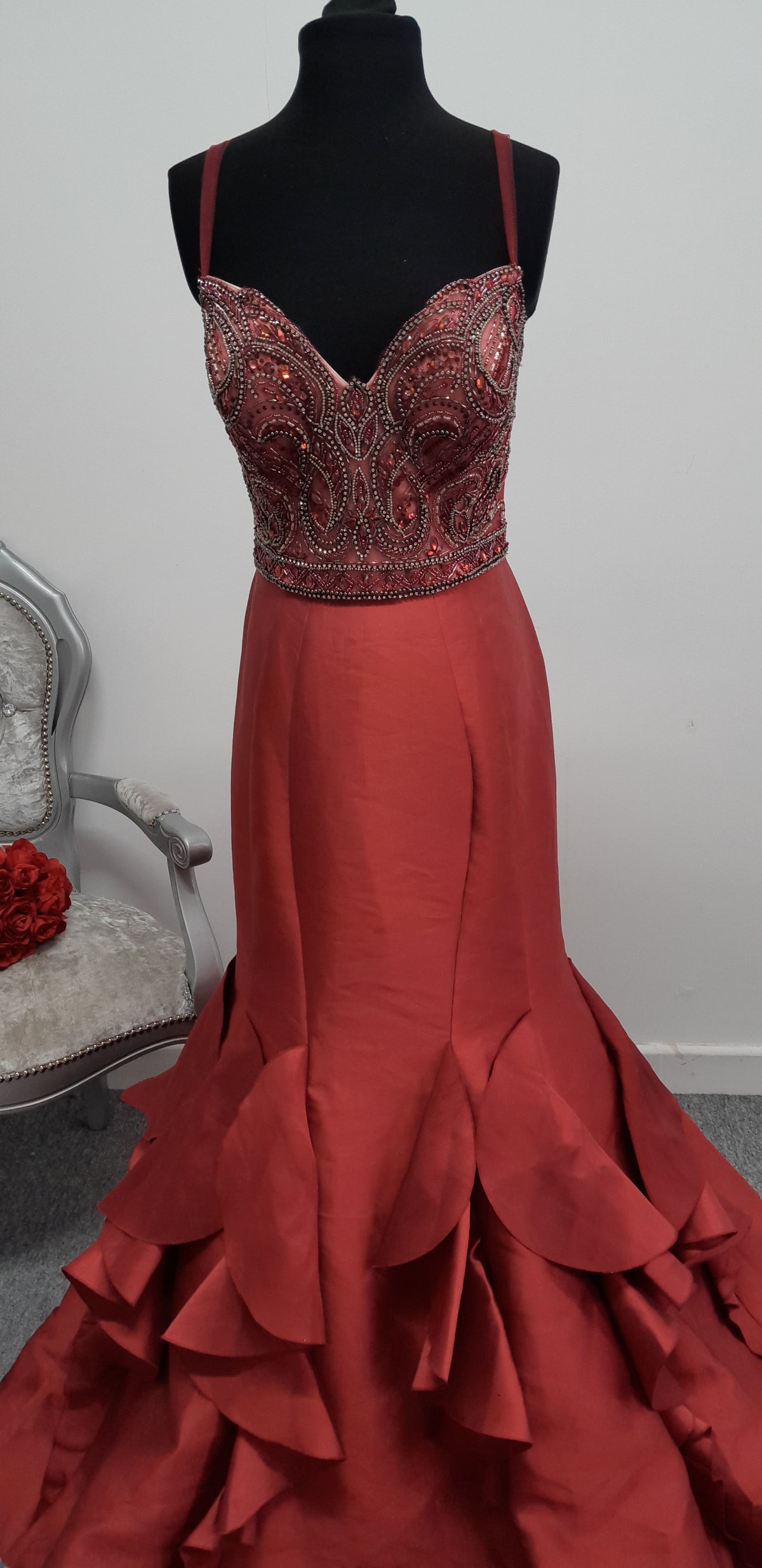 Stunning Red Beaded Ruffled Mermaid Evening & Prom Dress – Size UK 12