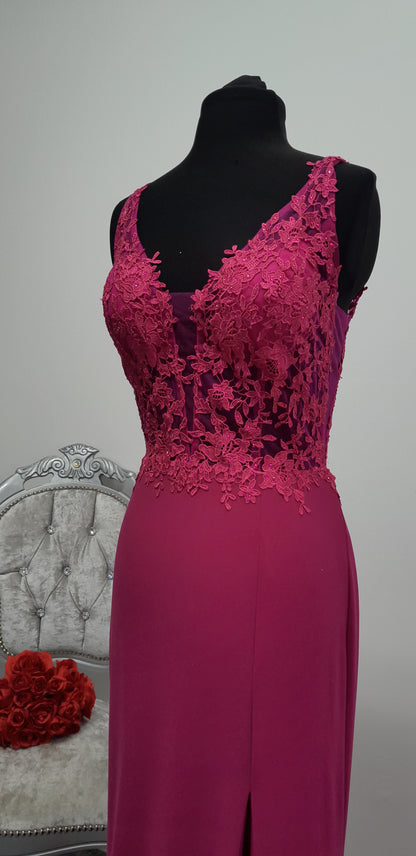 Stunning Magenta Pink Lace Evening & Prom Dress – Size UK 12