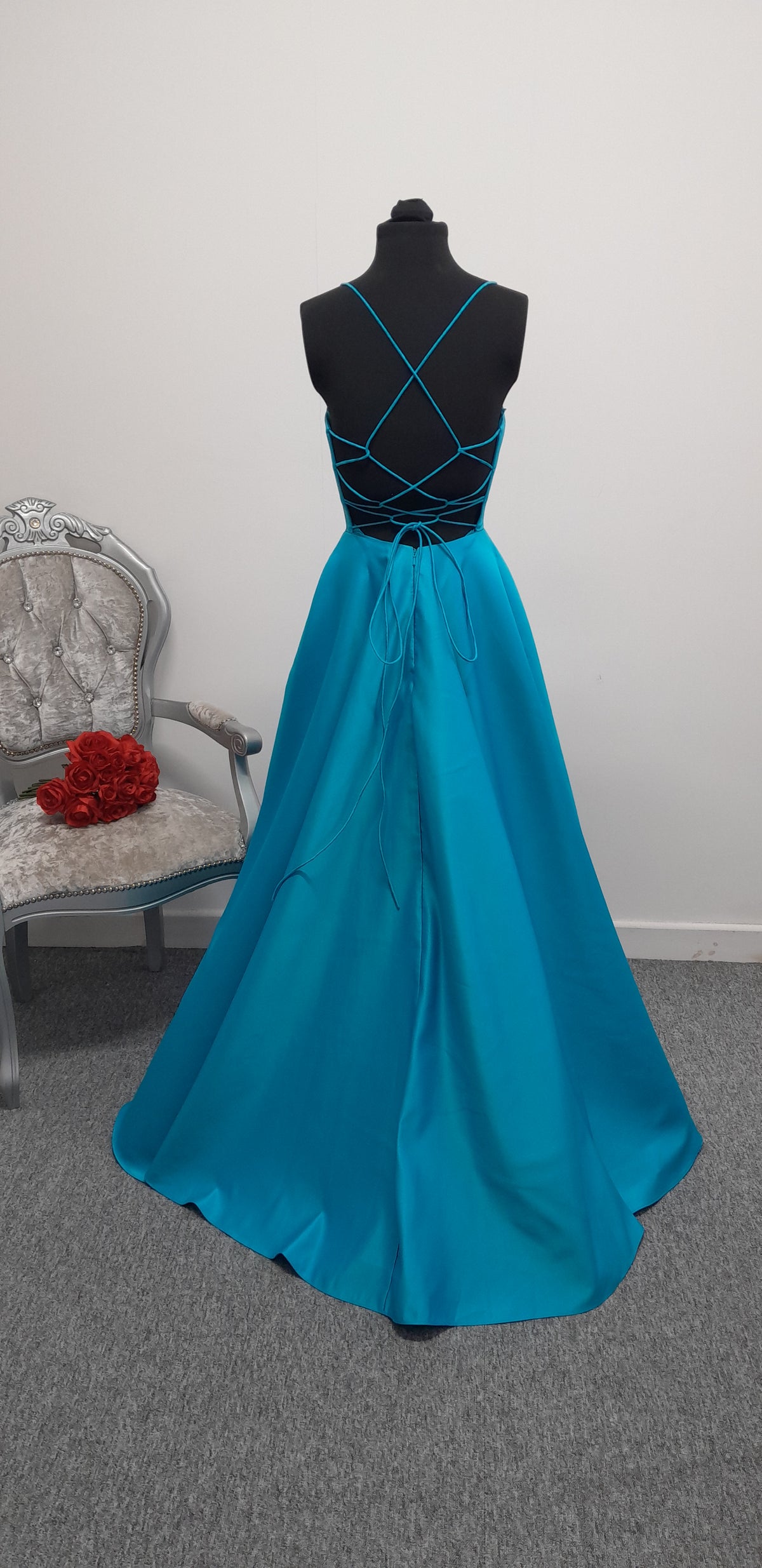 Stunning Turquoise Satin Evening & Prom Dress – Size UK 6