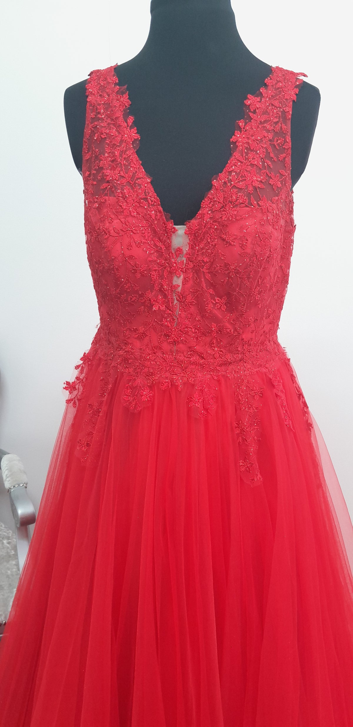 Stunning Crimson Red Lace & Tulle Evening & Prom Dress – Size EU 44 (UK 14)