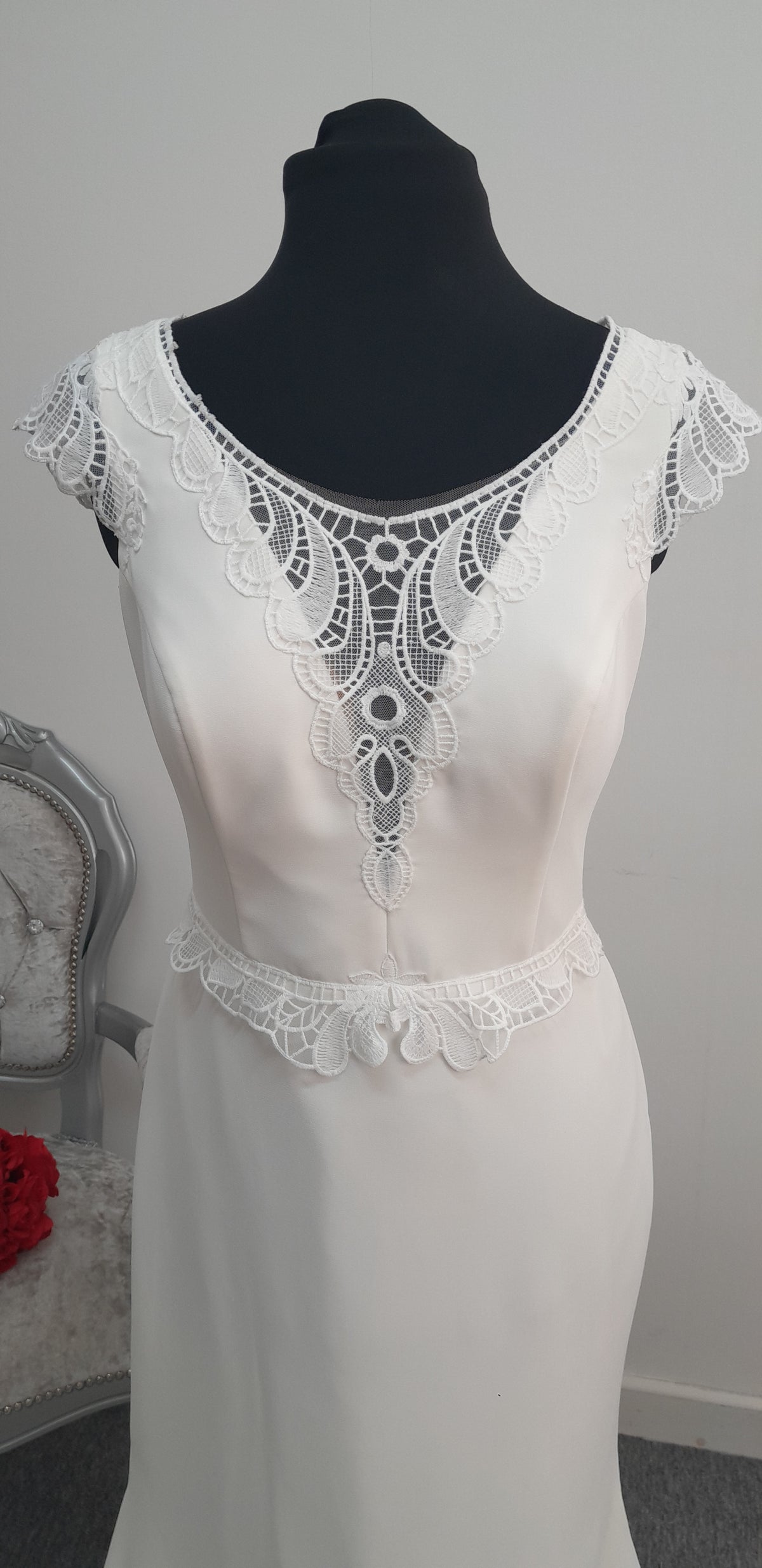 Angela Bianca ivory chiffon wedding dress EU 42, UK 12