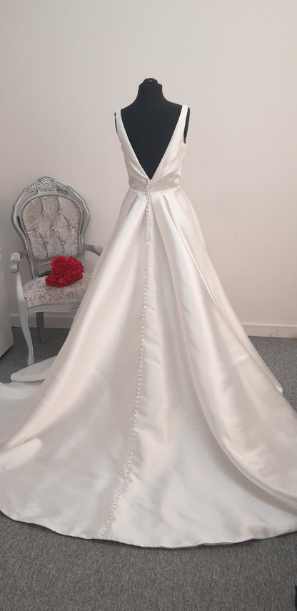 Ivory mikado satin wedding dress UK 12 with pockets