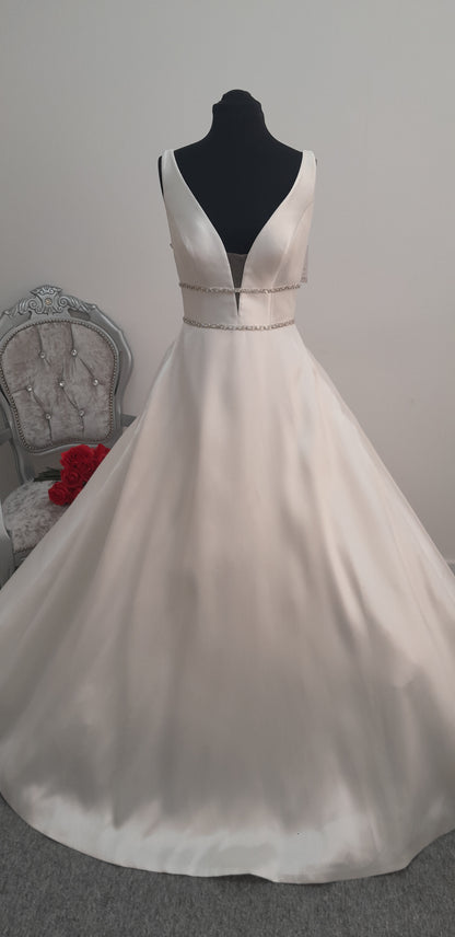 Enzoani mikado satin wedding dress UK 12