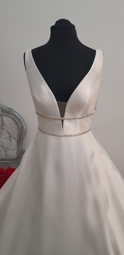 Enzoani mikado satin wedding dress UK 12