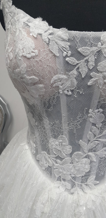 Blossomele by Lana Grace Bridal ivory lace wedding dress UK  8