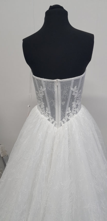 Blossomele by Lana Grace Bridal ivory lace wedding dress UK  8