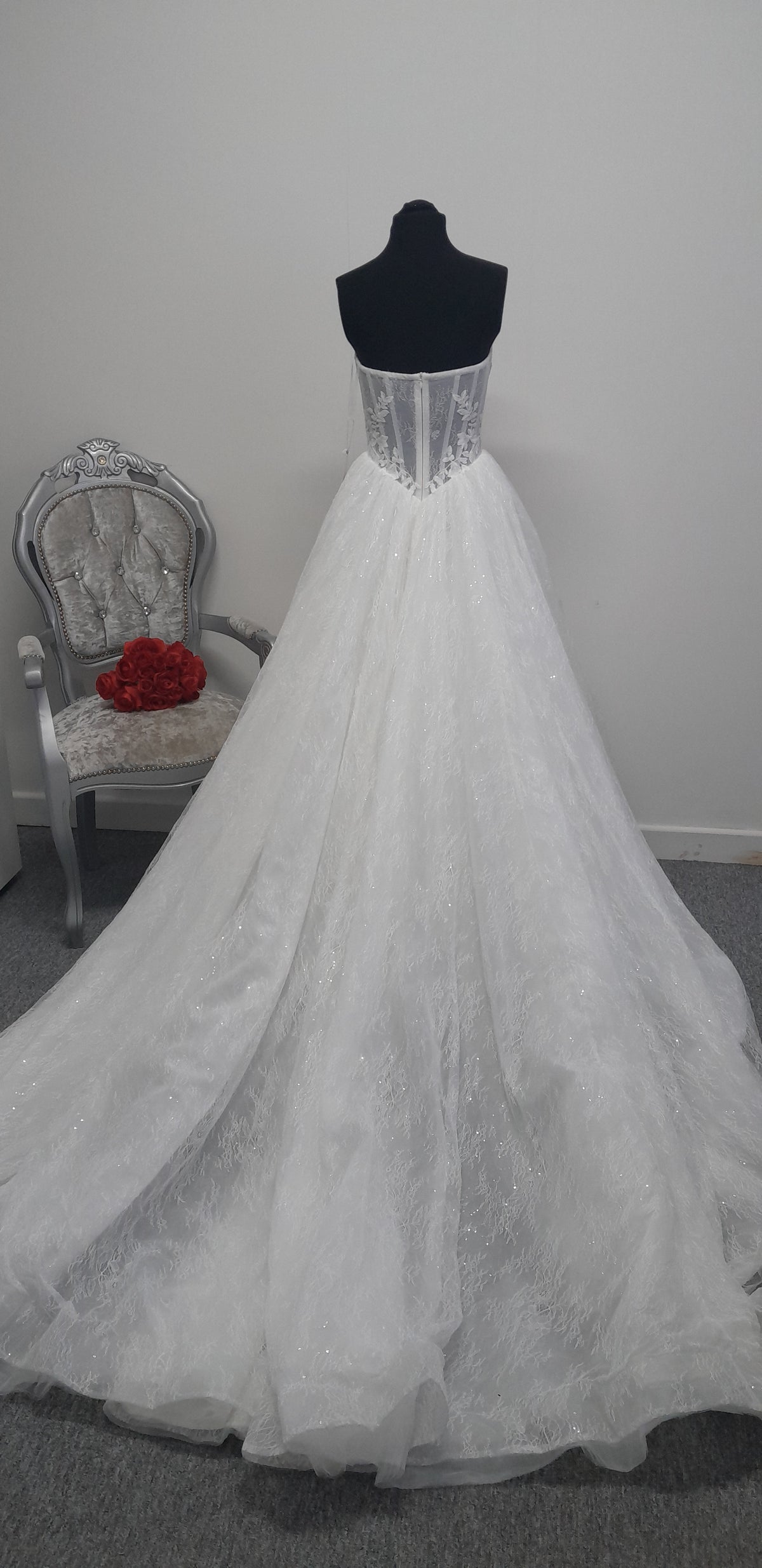 Blossomele by Lana Grace Bridal ivory lace wedding dress UK  8