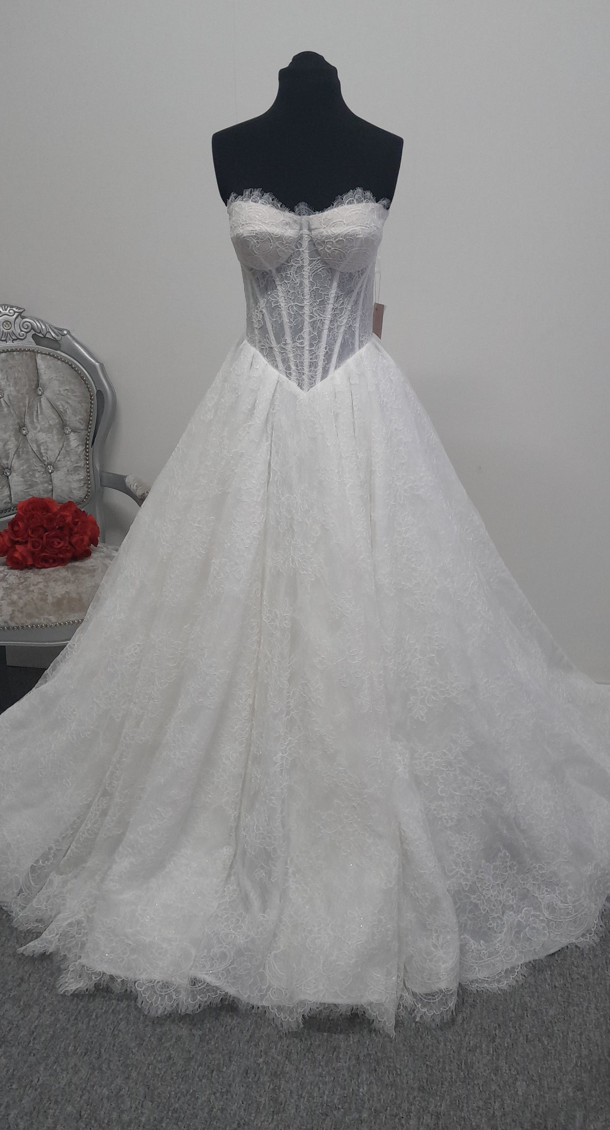 Lana Grace Bridal ivory lace wedding dress UK 10