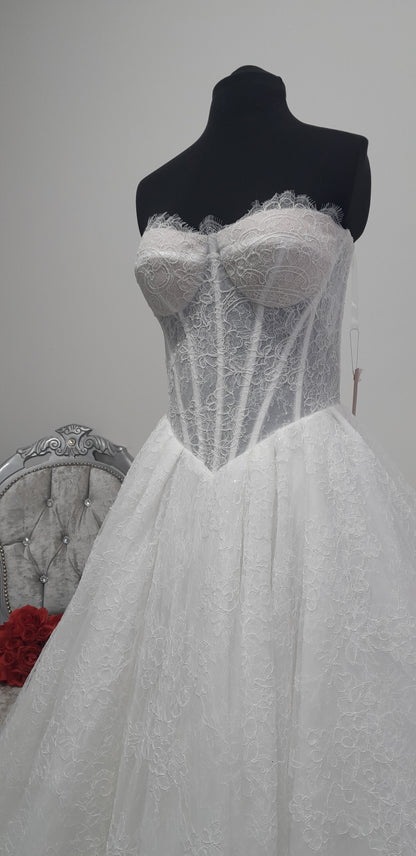 Lana Grace Bridal ivory lace wedding dress UK 10