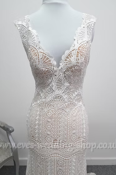 Mon Cheri Enchanting champagne wedding dress UK 6
