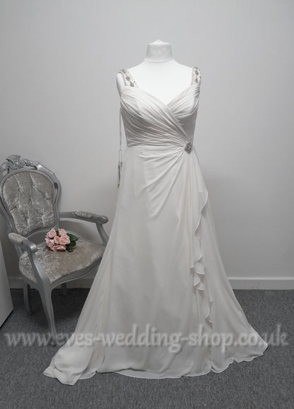 Sonsie ivory chiffon wedding dress UK 18