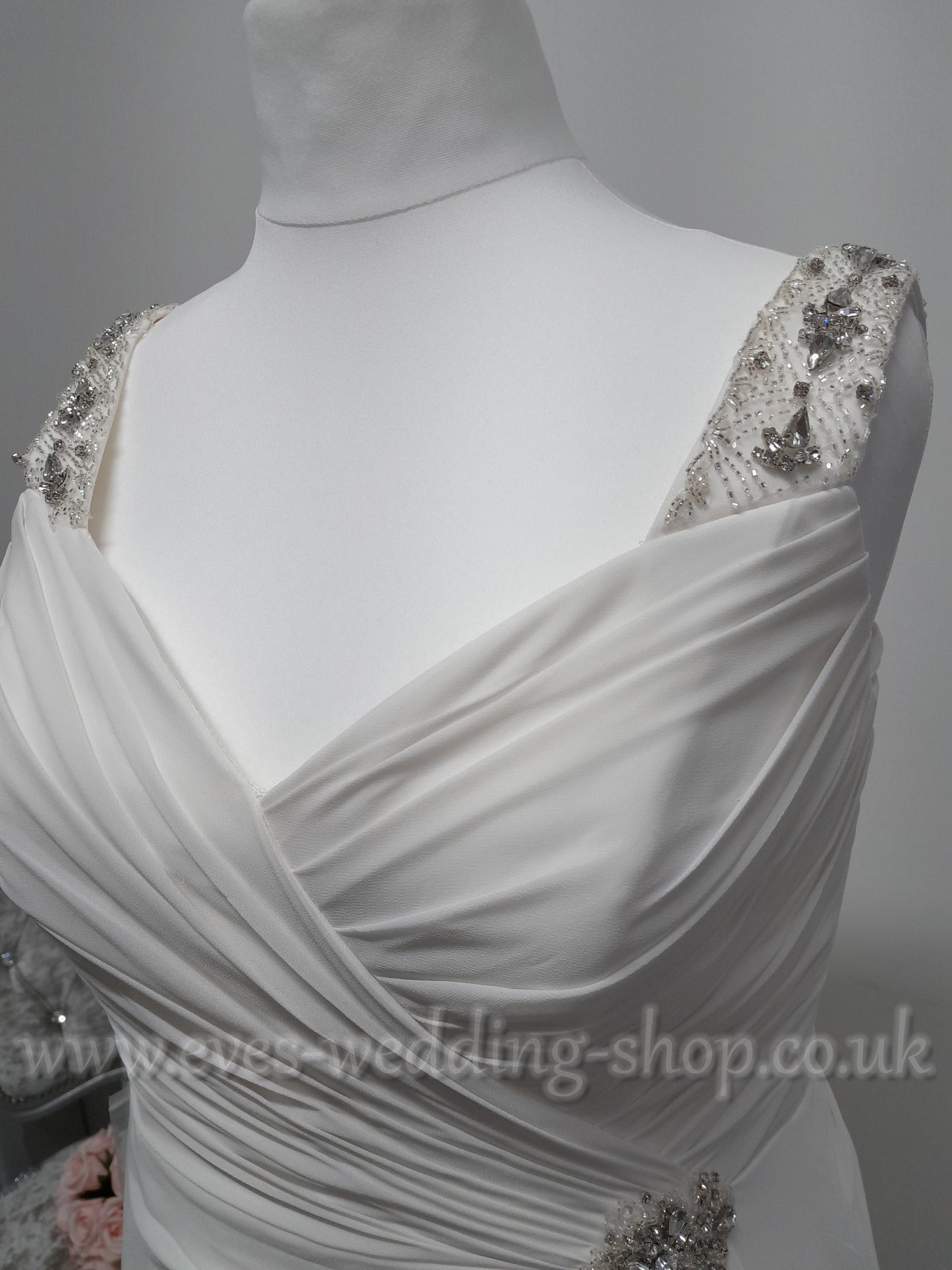 Sonsie ivory chiffon wedding dress UK 18