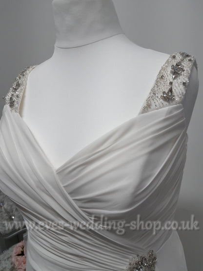 Sonsie ivory chiffon wedding dress UK 18