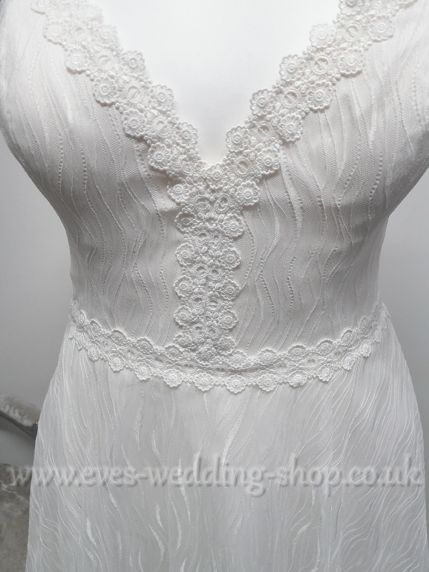 Callista ivory wedding dress with cap sleeves UK 18