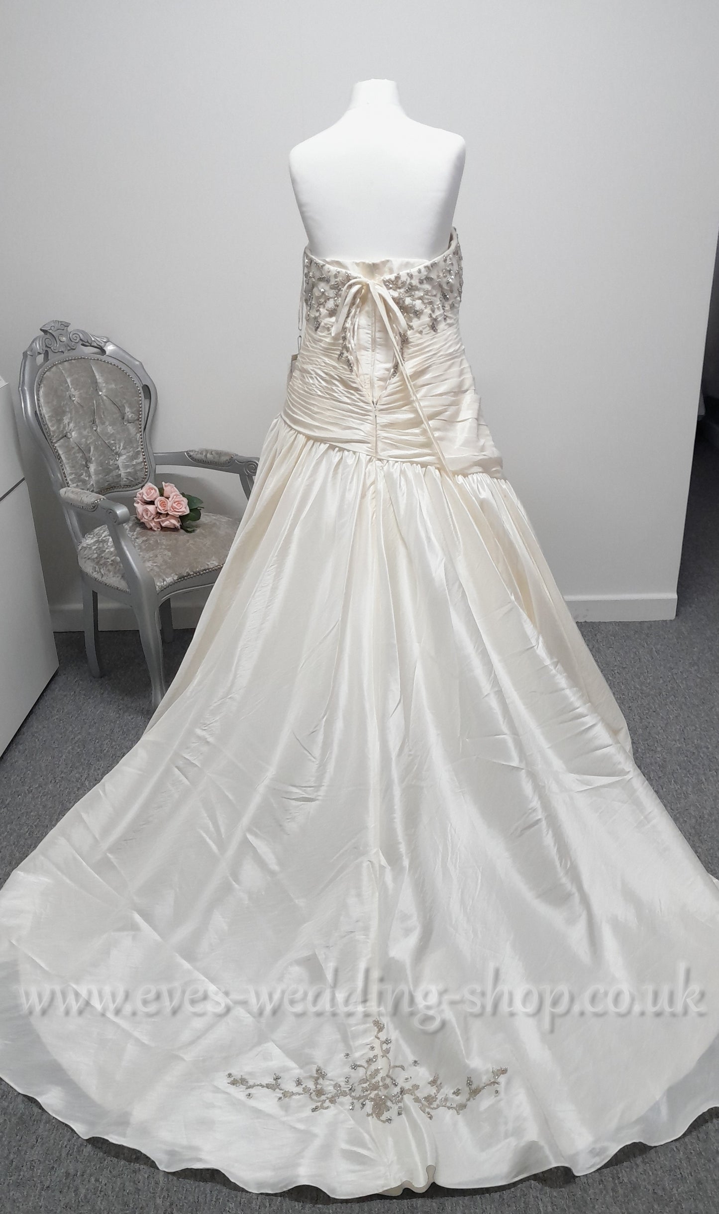 Sonsie SON91017 new ivory wedding dress UK size 26